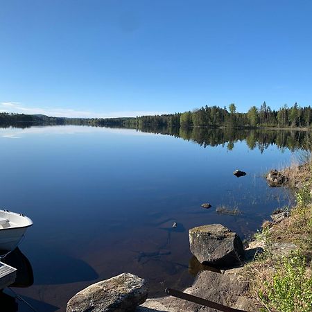 Cozy Cottage By The Lake, Charlottenberg Åmotfors Exteriör bild
